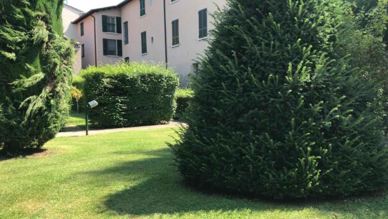 White House Lägenhet Brescia Exteriör bild